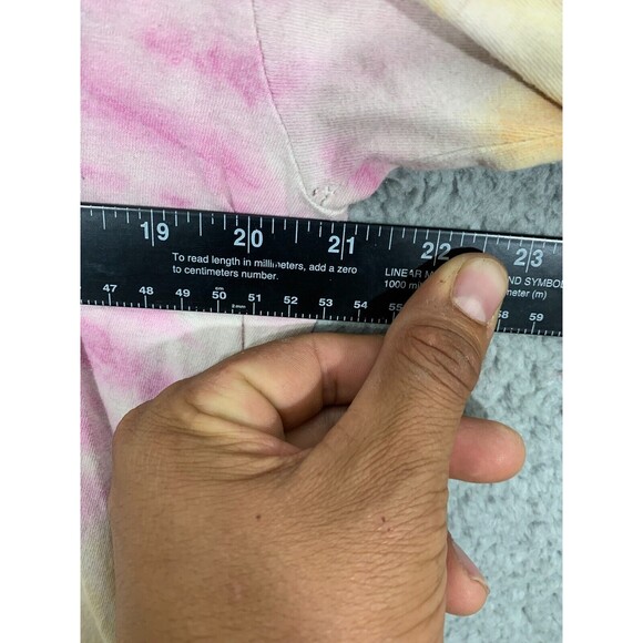 2019 Viacom MTV 1981 New York City Music Television Tie-Dye Graphic Shirt Swirl - Picture 5 of 7